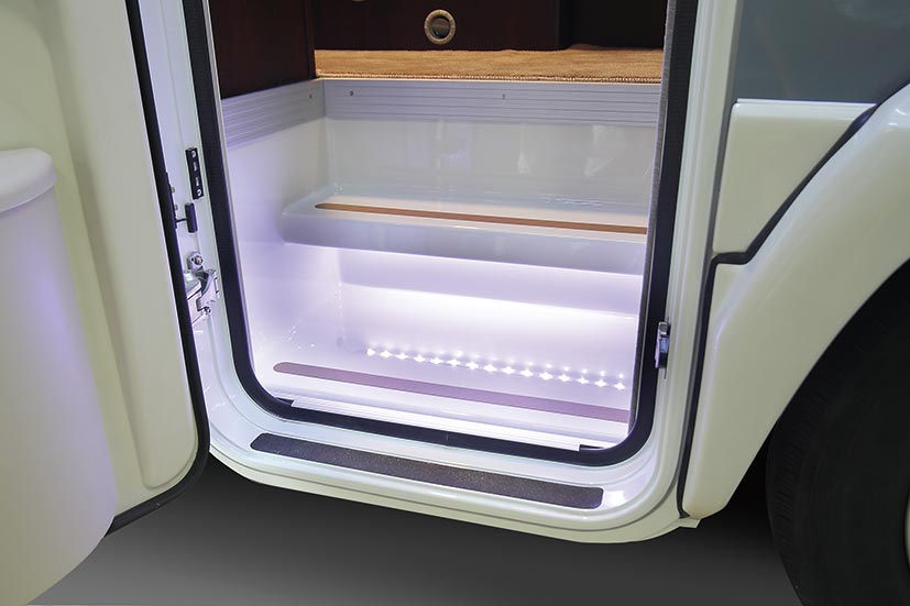 エントランスステップ