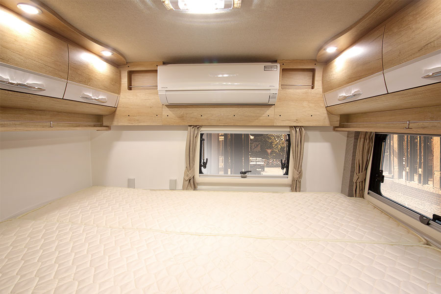 常設ダブルベッド