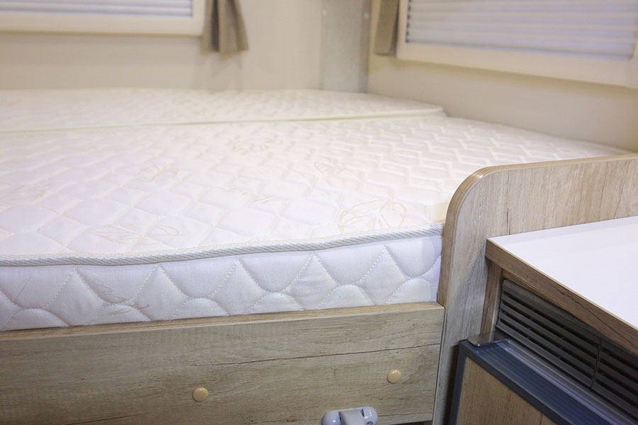 専用マットレス