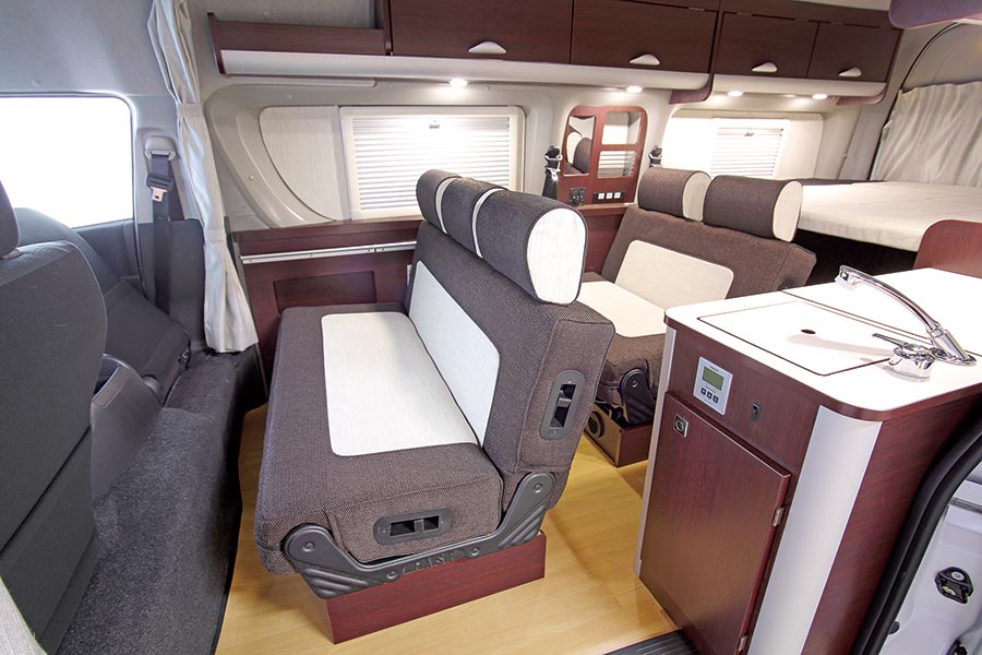 セカンドシート(走行中)